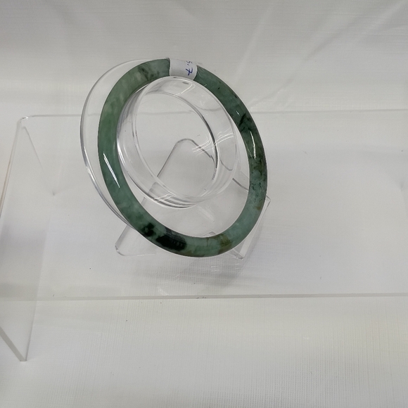 Jadeite Bangle - Picture 5 of 6